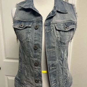 Stylish Denim Vest with Button Details